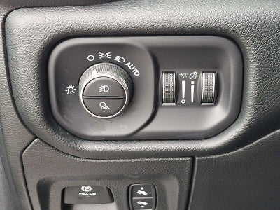 2022 RAM 1500 Laramie 4x4 Crew Cab 57 Box