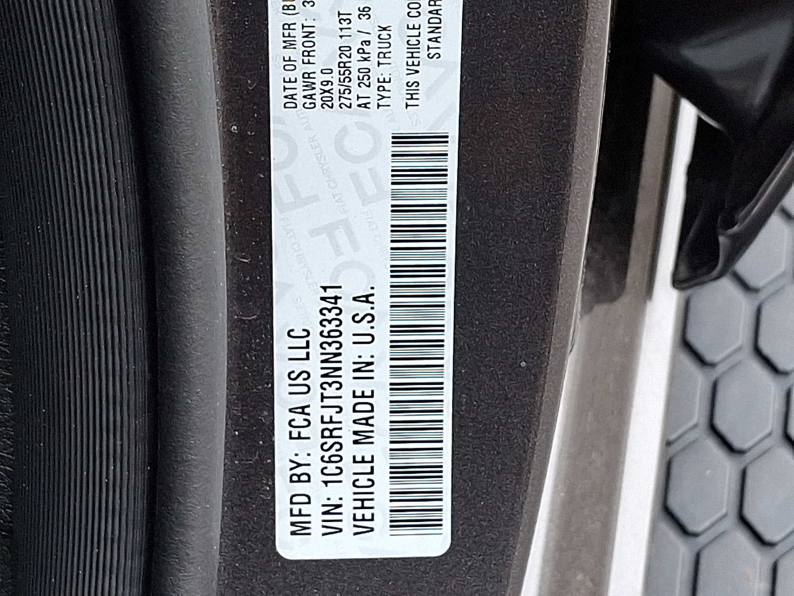 2022 RAM 1500 Laramie 4x4 Crew Cab 57 Box