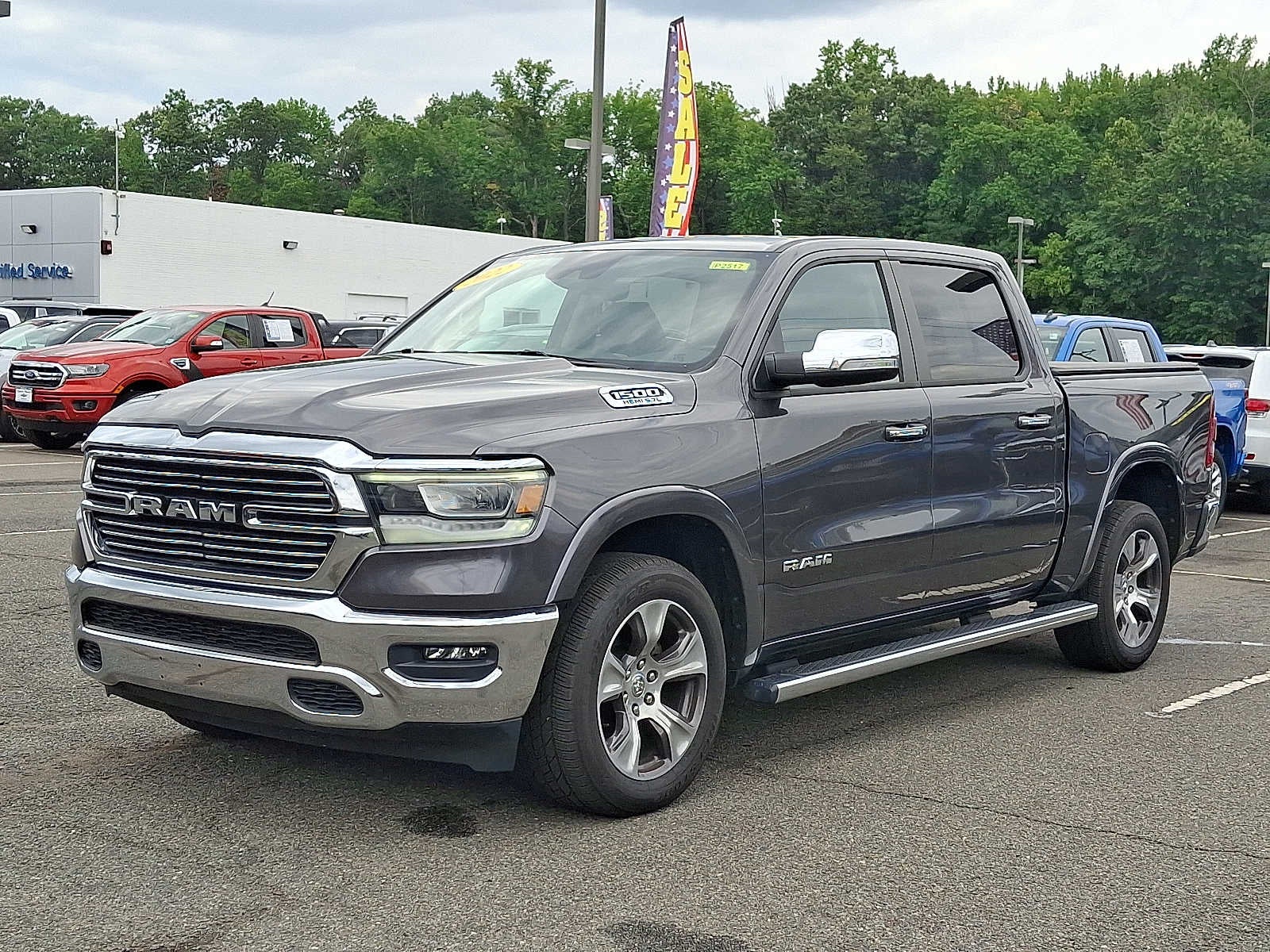 2022 RAM 1500 Laramie 4x4 Crew Cab 57 Box