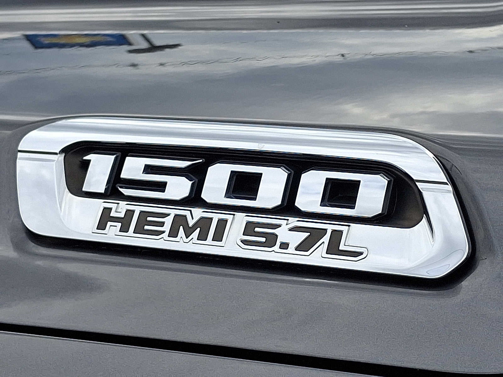 2022 RAM 1500 Laramie 4x4 Crew Cab 57 Box