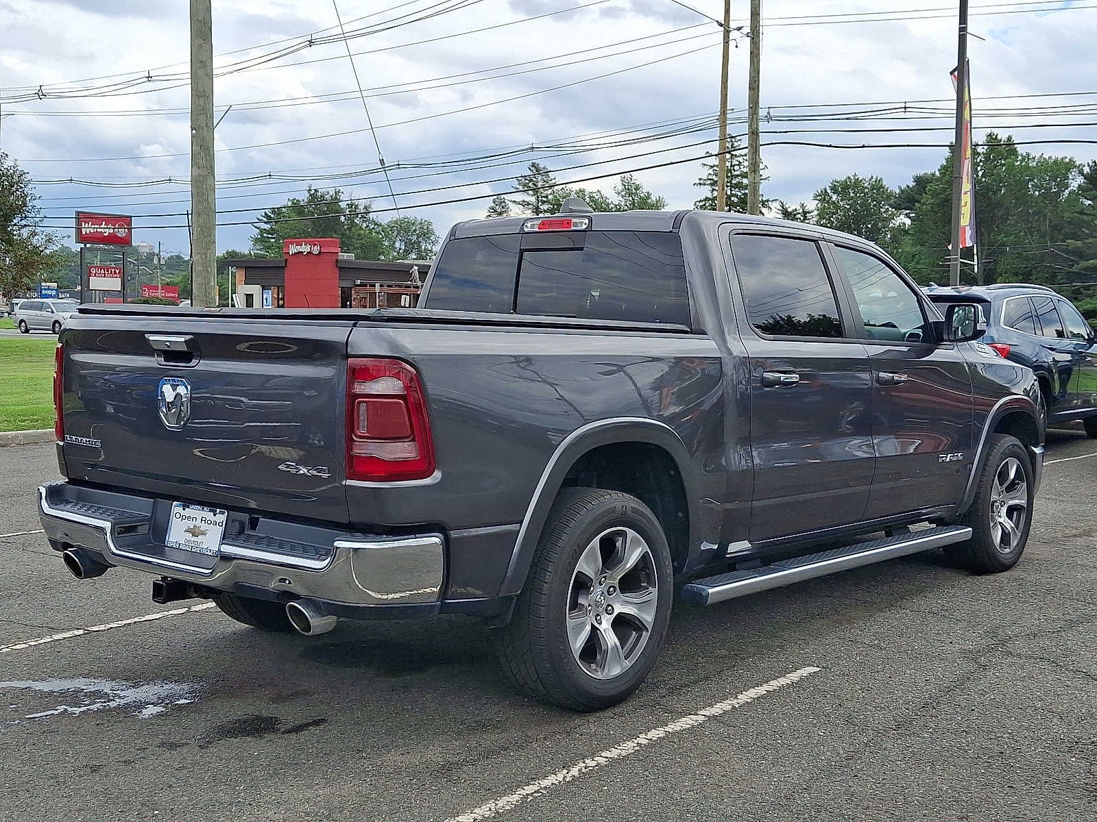 2022 RAM 1500 Laramie 4x4 Crew Cab 57 Box