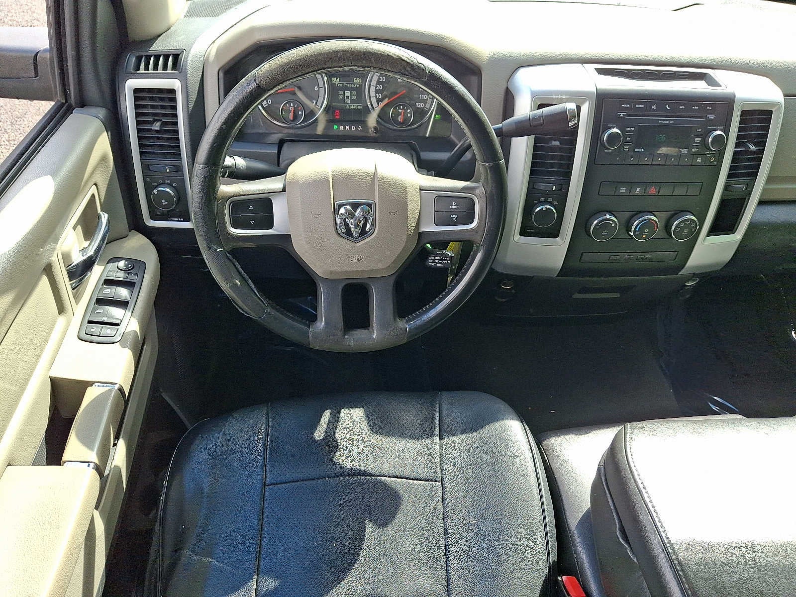 2011 RAM 1500 4WD Quad Cab 140.5 Big Horn
