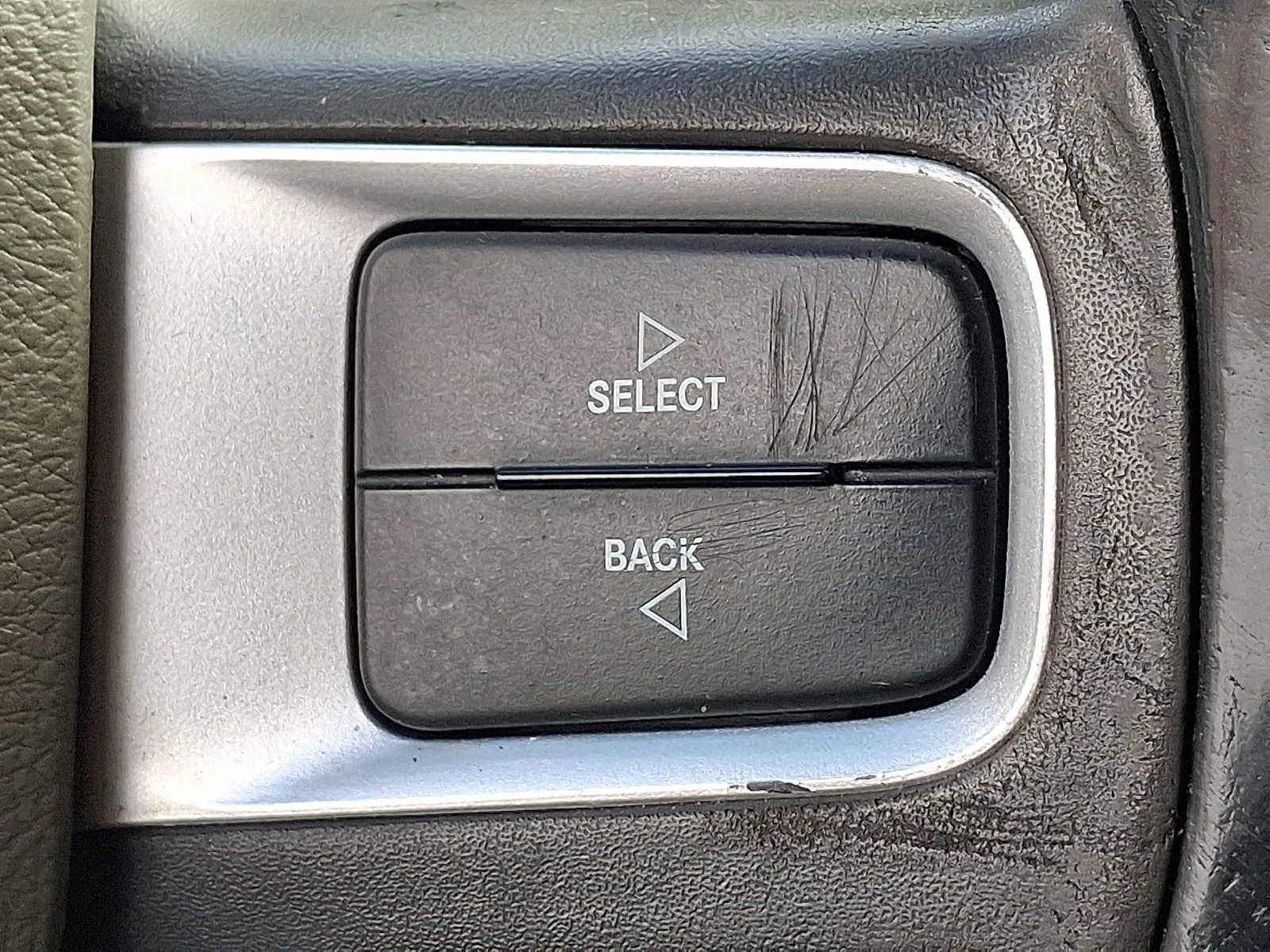 2011 RAM 1500 4WD Quad Cab 140.5 Big Horn
