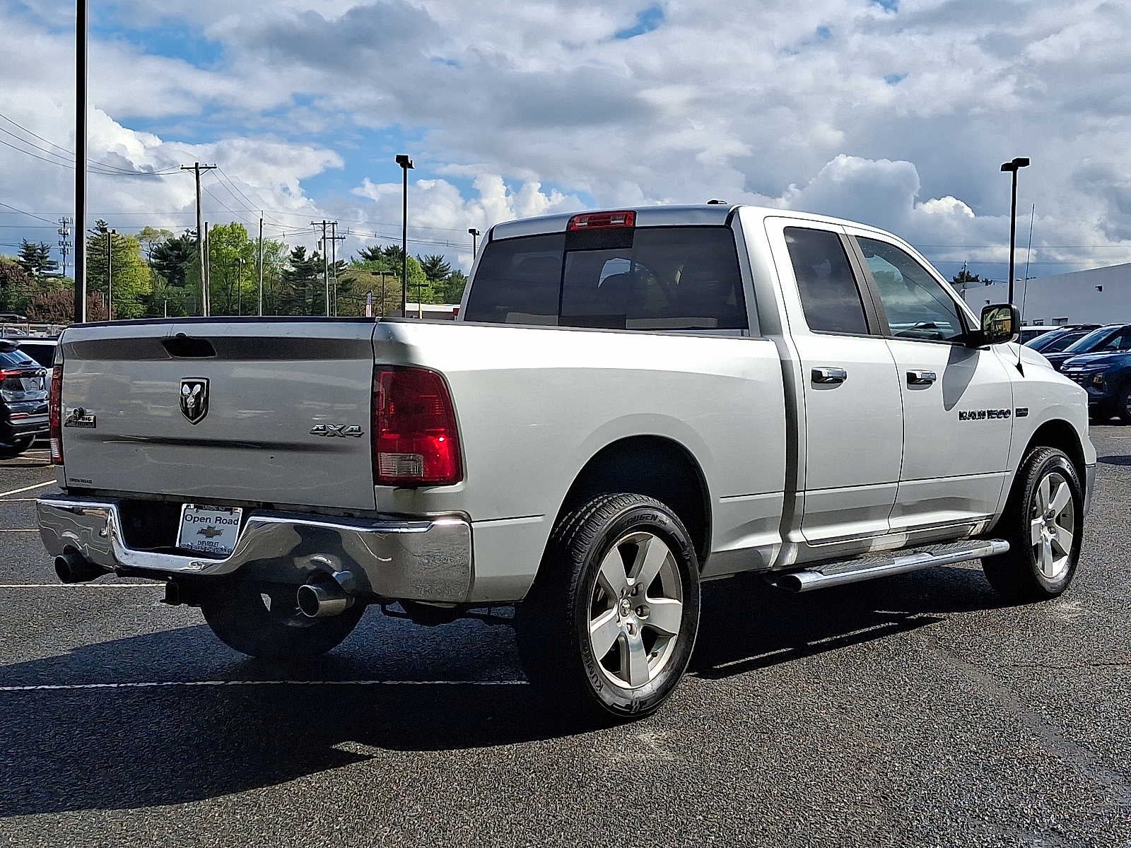 2011 RAM 1500 4WD Quad Cab 140.5 Big Horn