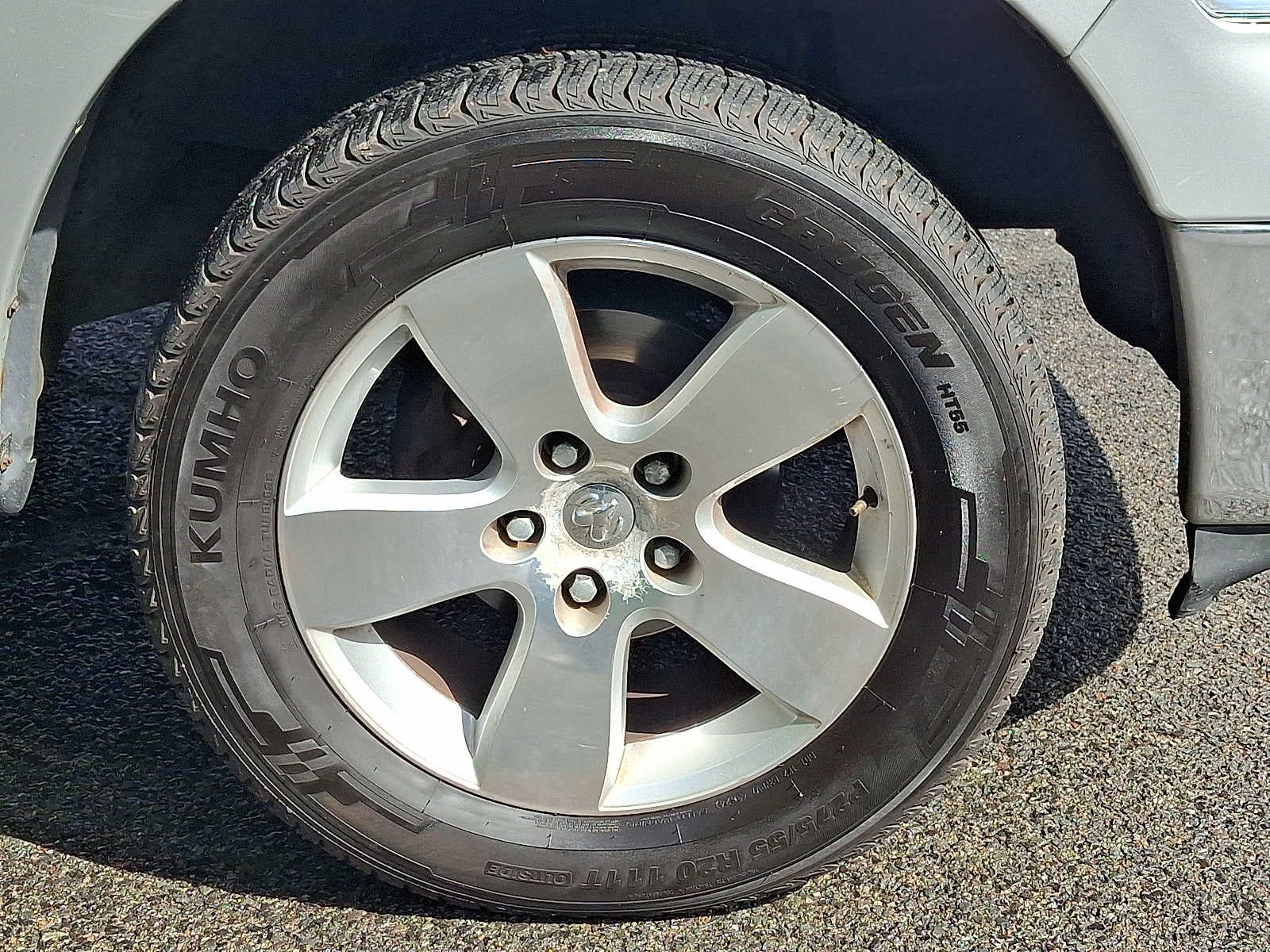 2011 RAM 1500 4WD Quad Cab 140.5 Big Horn