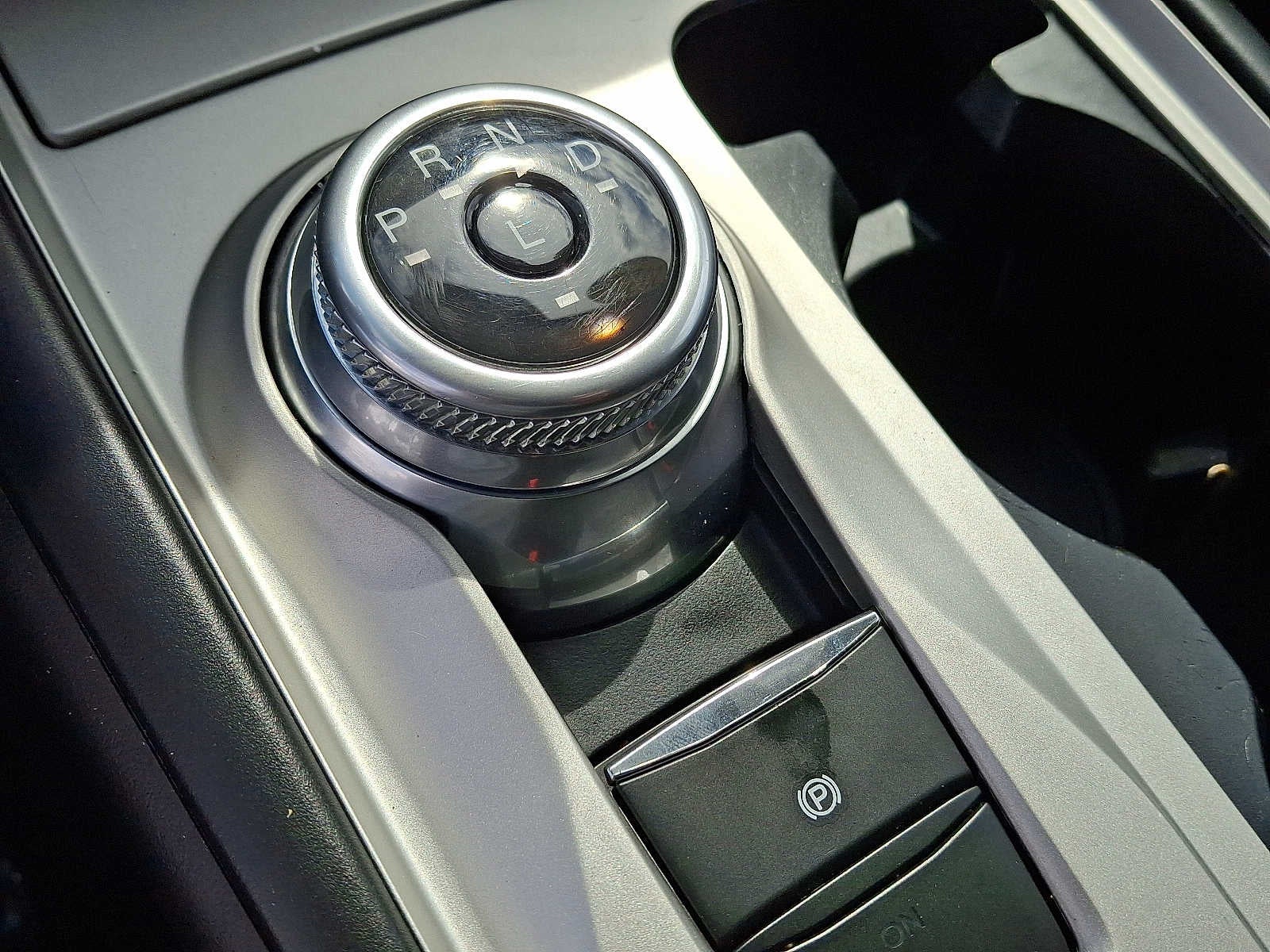 2023 Ford Explorer XLT RWD