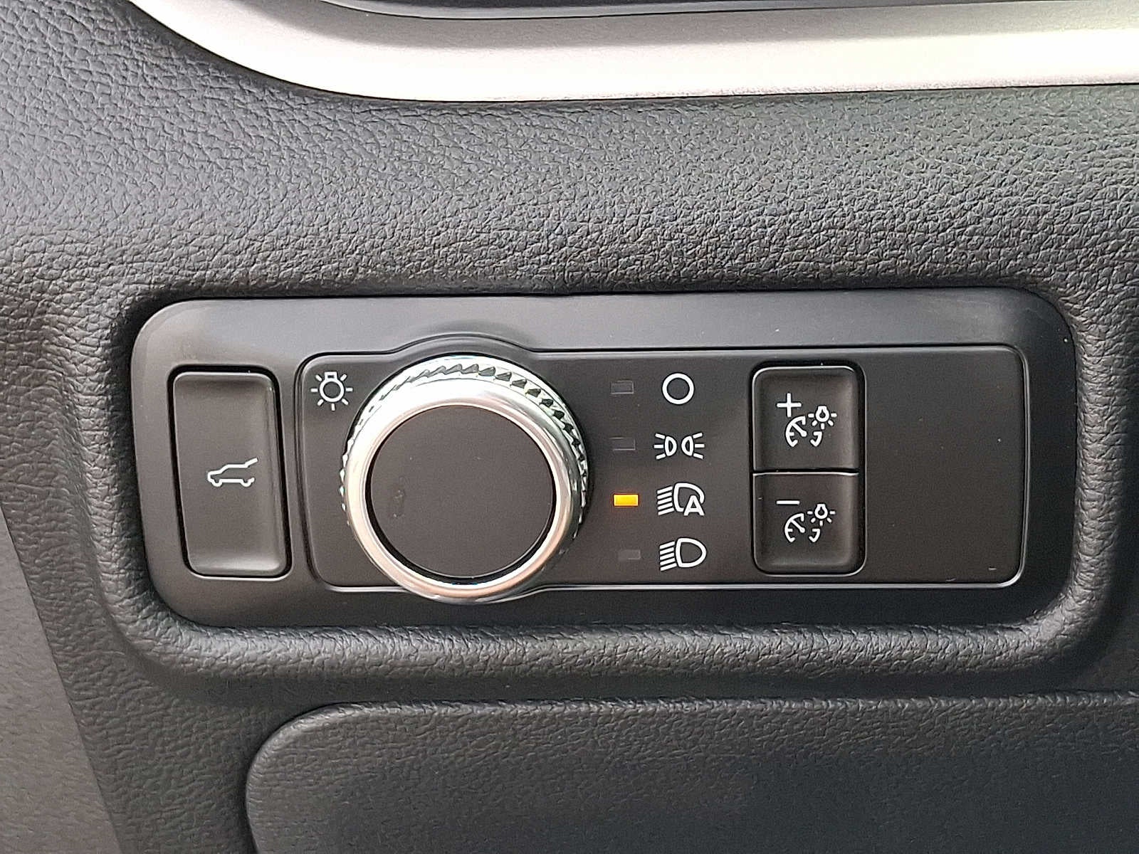 2023 Ford Explorer XLT RWD