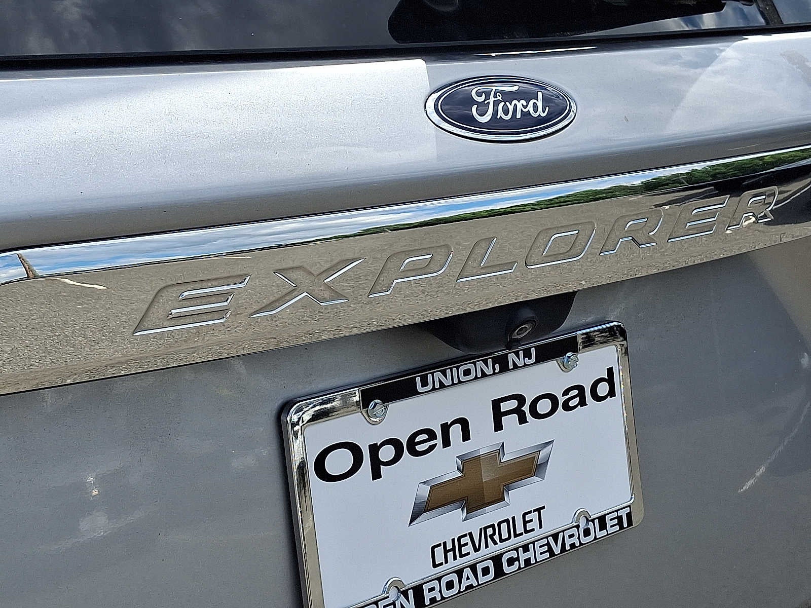 2023 Ford Explorer XLT RWD