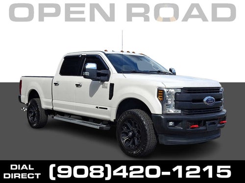 2018 Ford Super Duty F-350 SRW LARIAT 4WD Crew Cab 6.75 Box