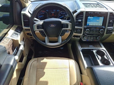 2018 Ford Super Duty F-350 SRW LARIAT 4WD Crew Cab 6.75 Box