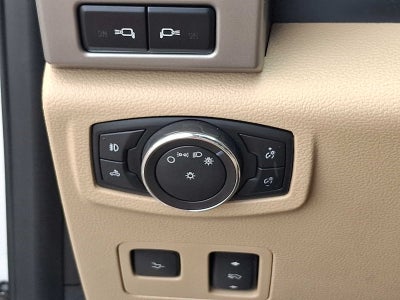 2018 Ford Super Duty F-350 SRW LARIAT 4WD Crew Cab 6.75 Box