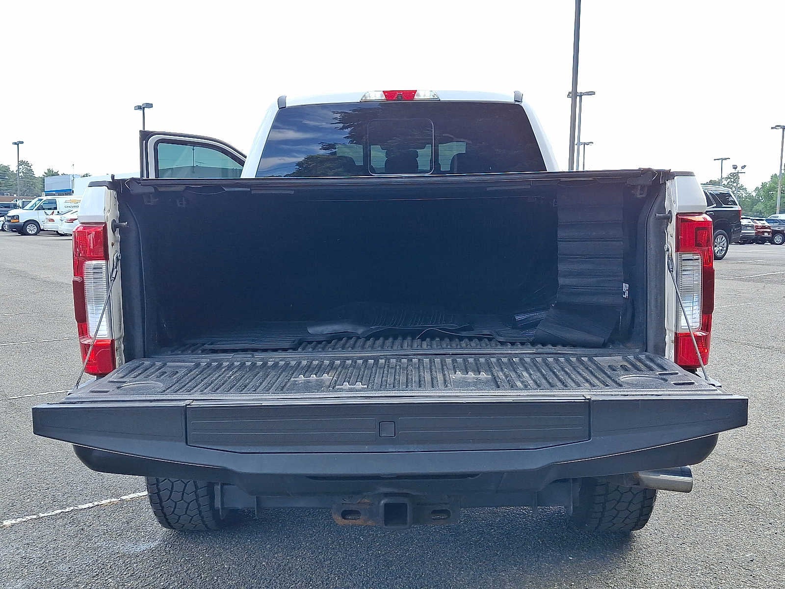 2018 Ford Super Duty F-350 SRW LARIAT 4WD Crew Cab 6.75 Box