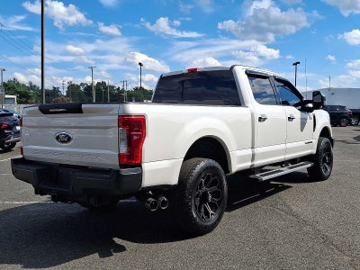 2018 Ford Super Duty F-350 SRW LARIAT 4WD Crew Cab 6.75 Box