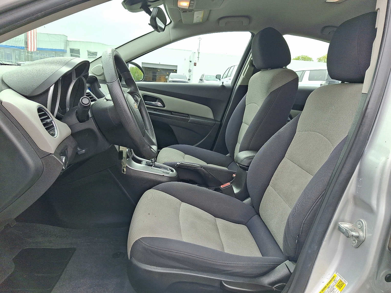 2013 Chevrolet Cruze 4dr Sdn Auto LS