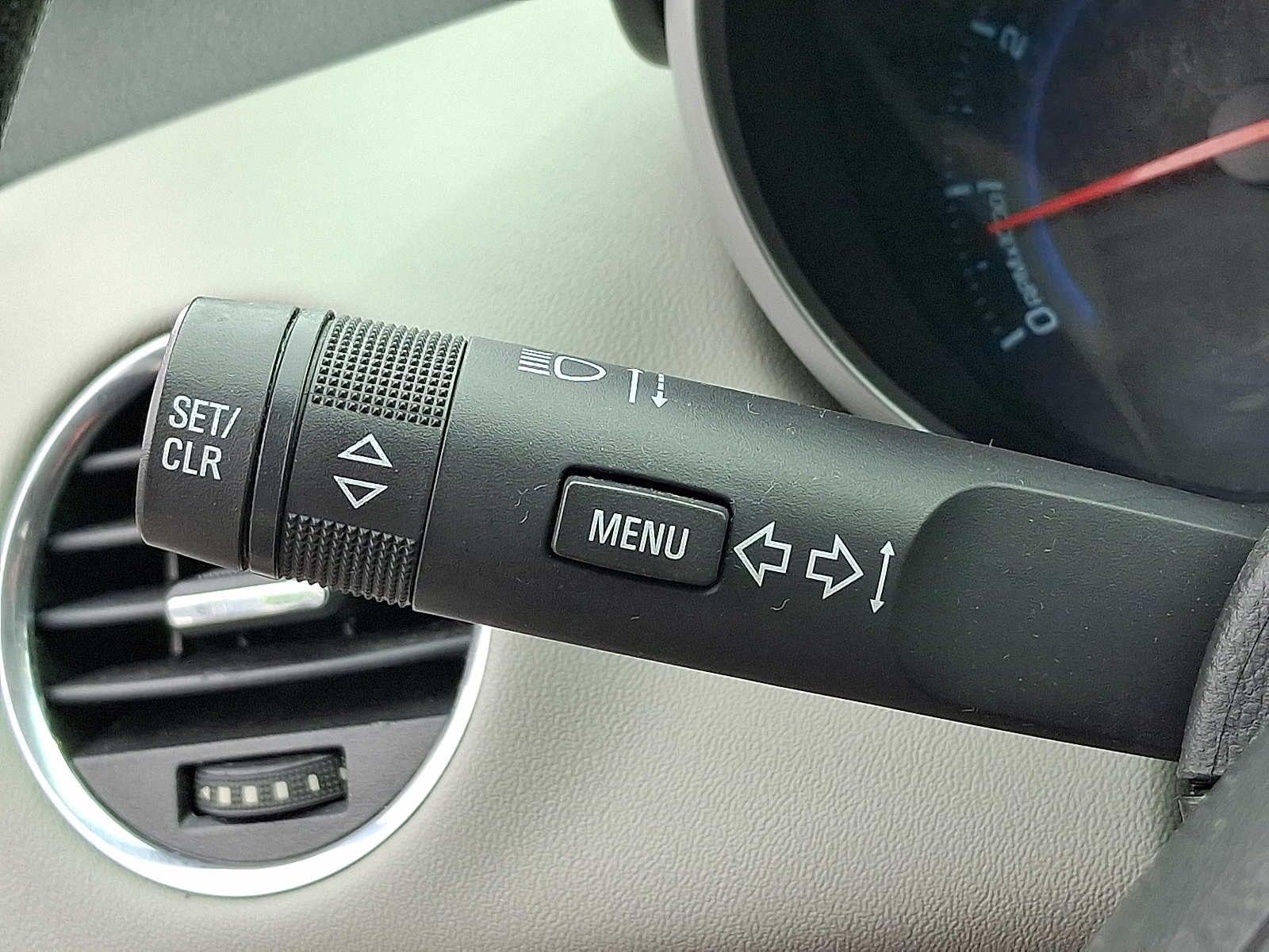 2013 Chevrolet Cruze 4dr Sdn Auto LS
