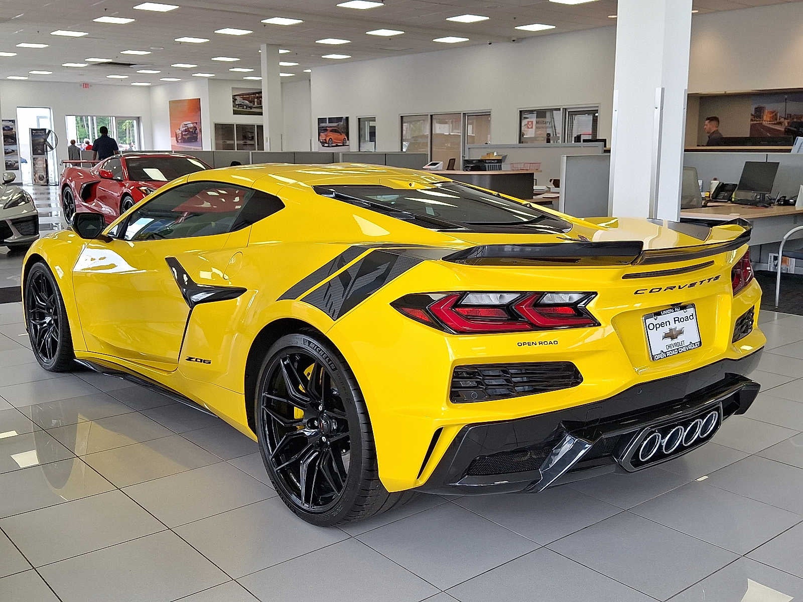 2026 Chevrolet Corvette 2dr Z06 Cpe w/2LZ