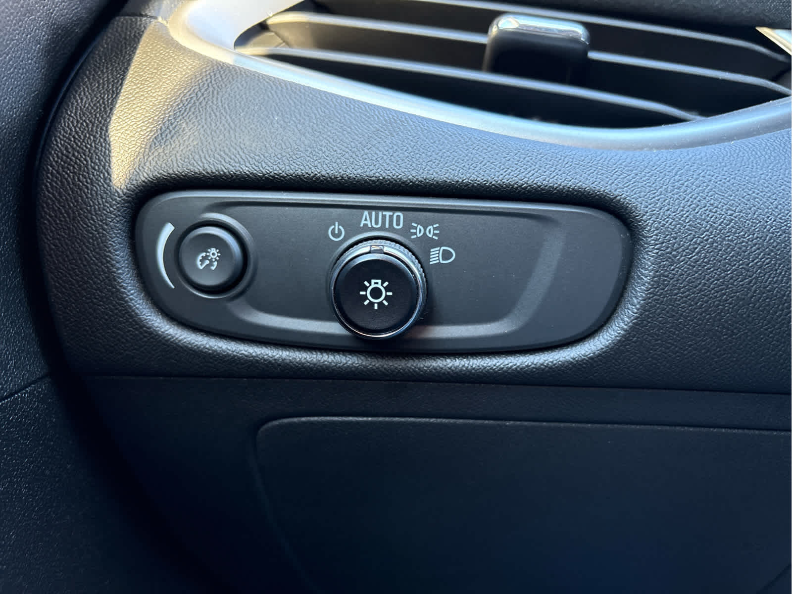 2022 Chevrolet Malibu 4dr Sdn LT