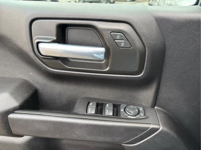 2023 Chevrolet Silverado 1500 4WD Crew Cab 147 Custom
