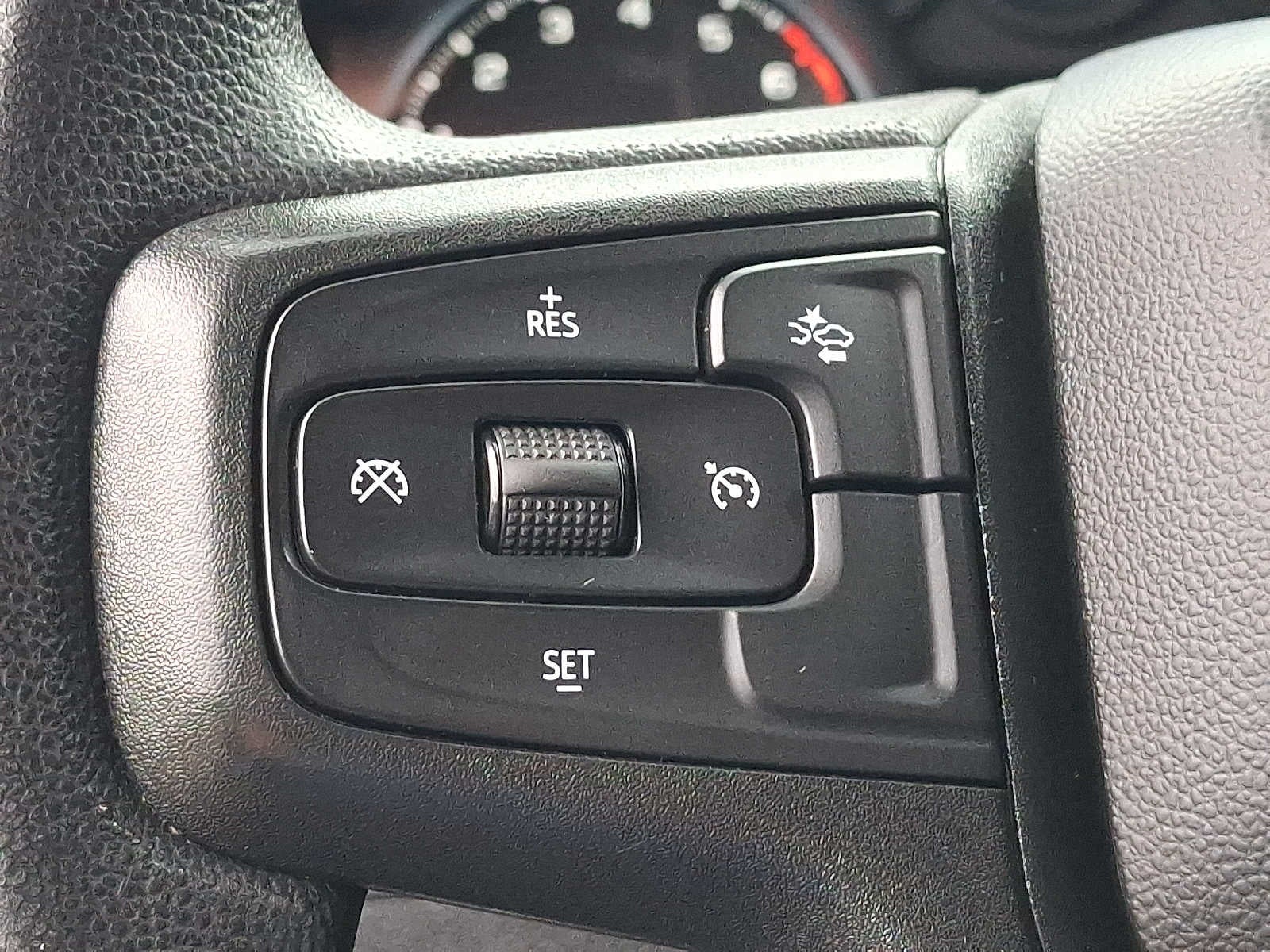 2024 Chevrolet Silverado 1500 4WD Crew Cab 147 Custom