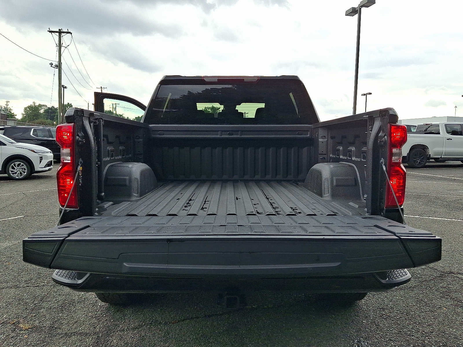 2024 Chevrolet Silverado 1500 4WD Crew Cab 147 Custom