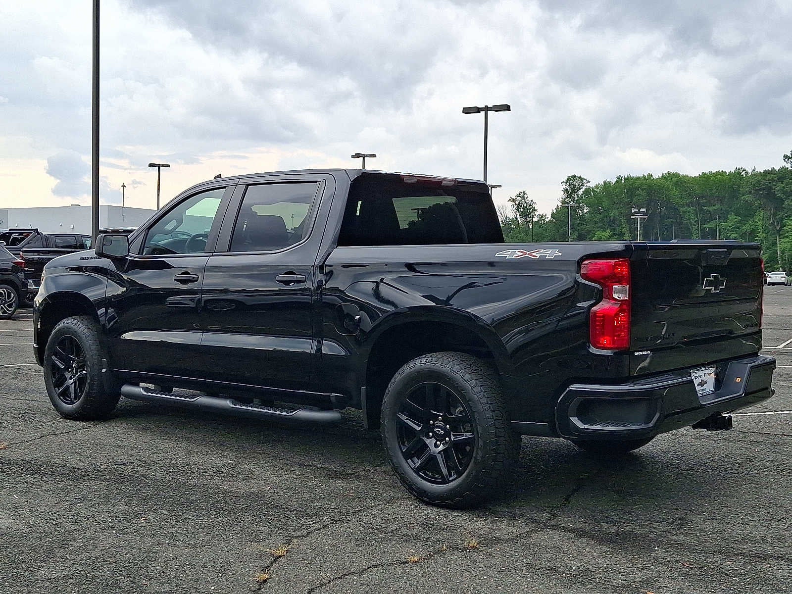 2024 Chevrolet Silverado 1500 4WD Crew Cab 147 Custom