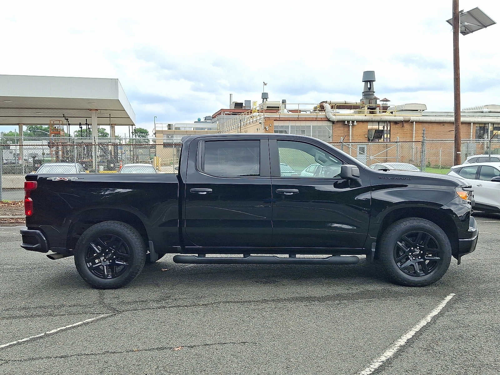 2024 Chevrolet Silverado 1500 4WD Crew Cab 147 Custom