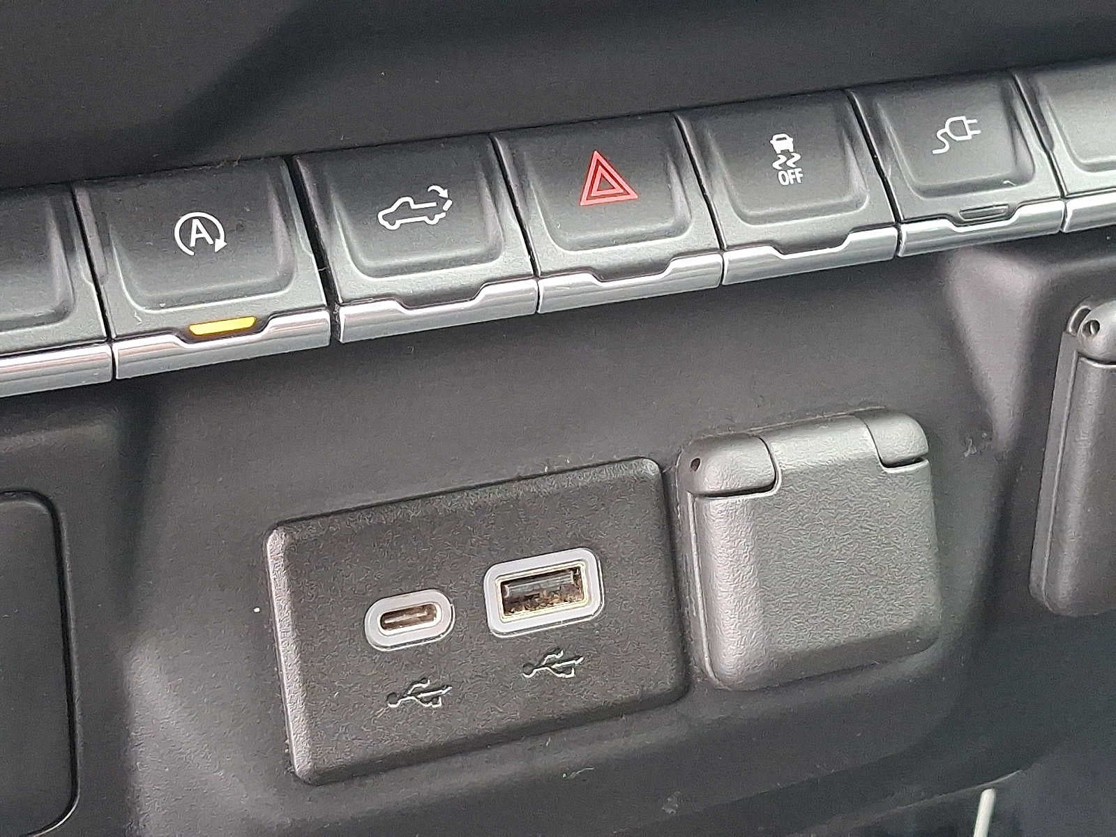 2021 Chevrolet Silverado 1500 4WD Crew Cab 147 Custom