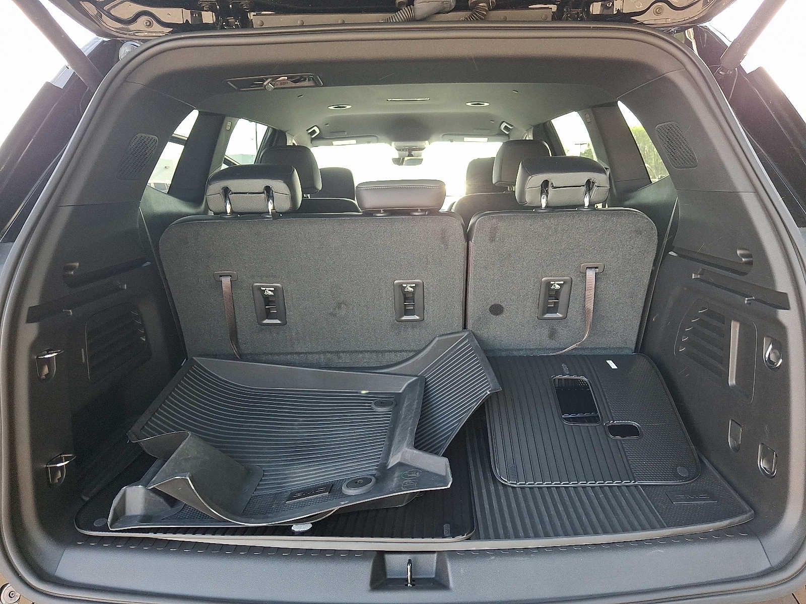 2026 GMC Acadia AWD 4dr AT4