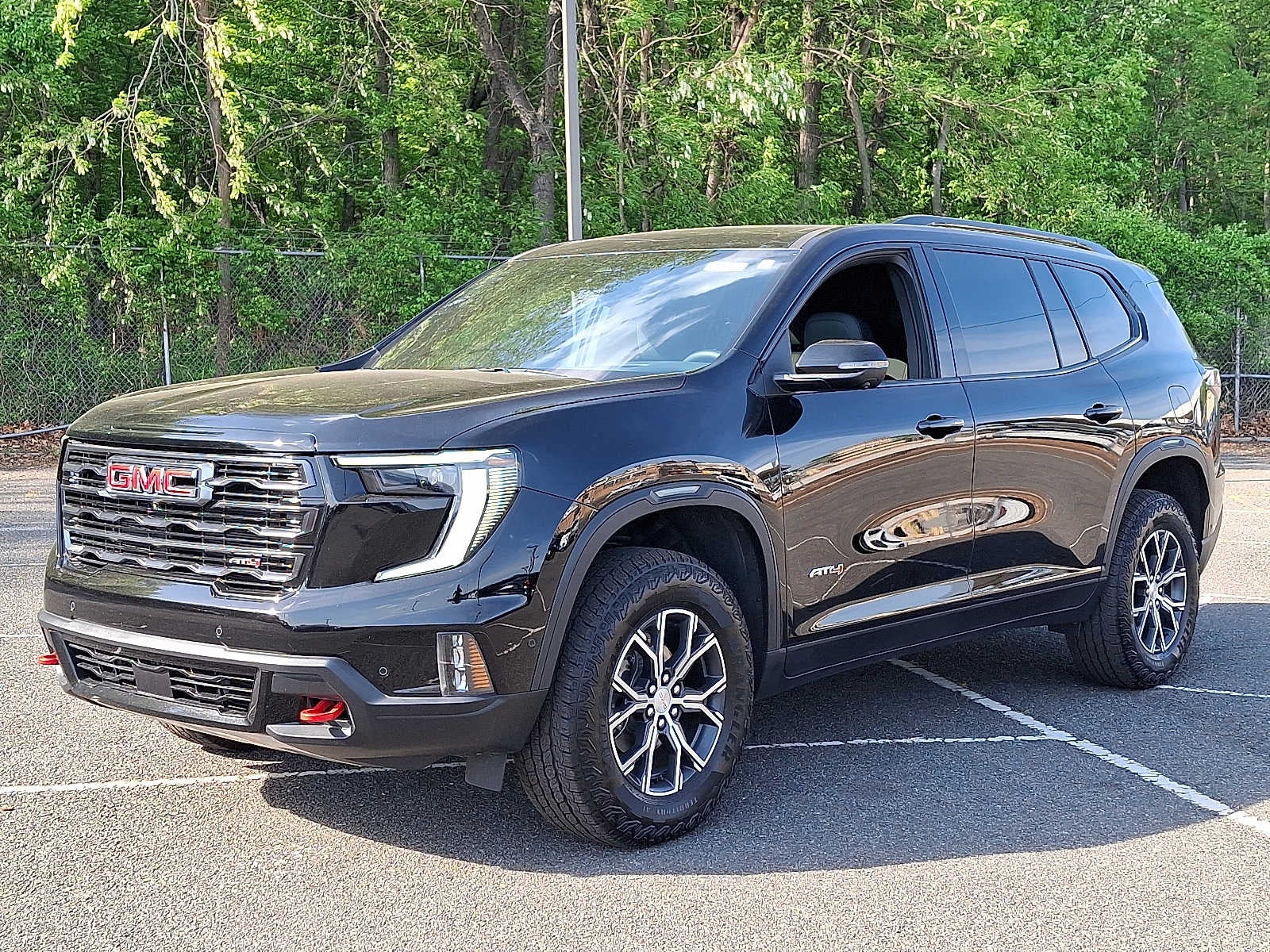 2026 GMC Acadia AWD 4dr AT4