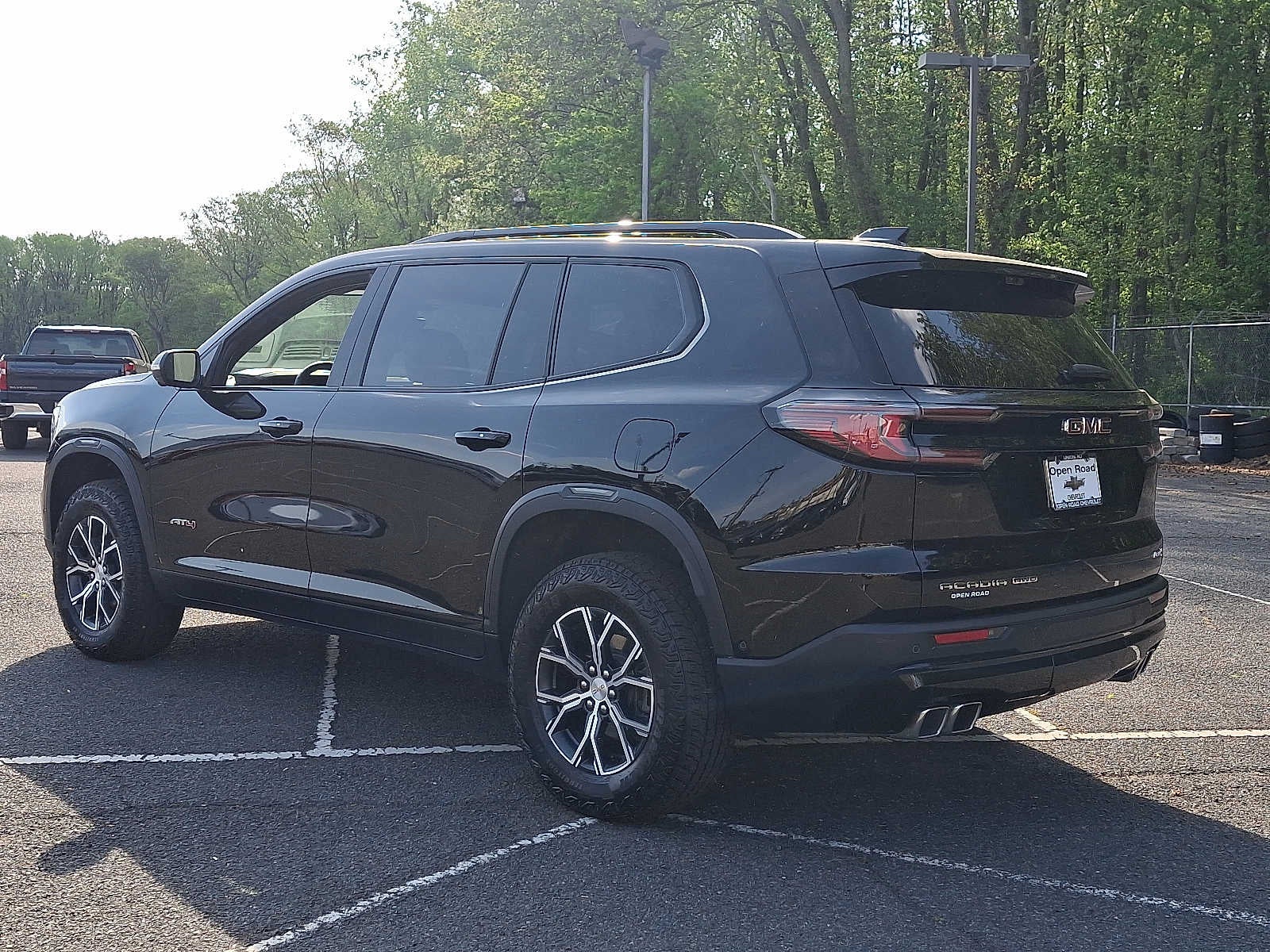 2026 GMC Acadia AWD 4dr AT4