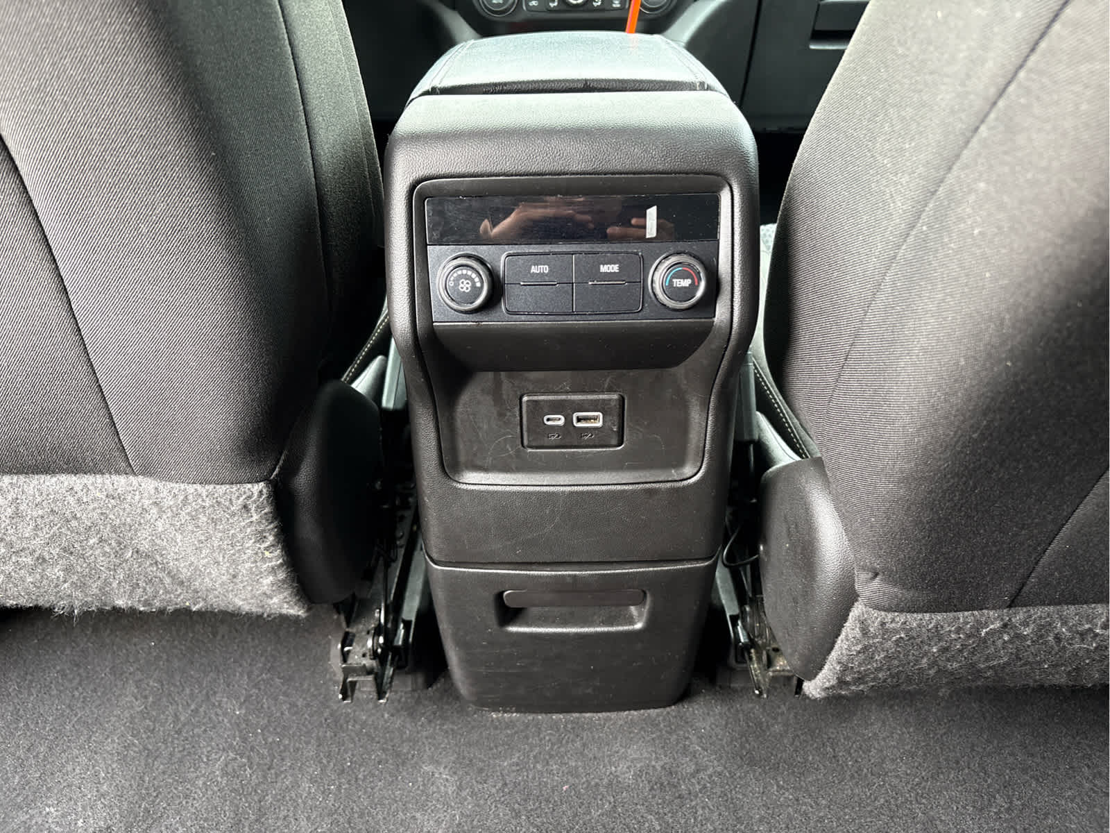 2021 GMC Acadia FWD 4dr SLE