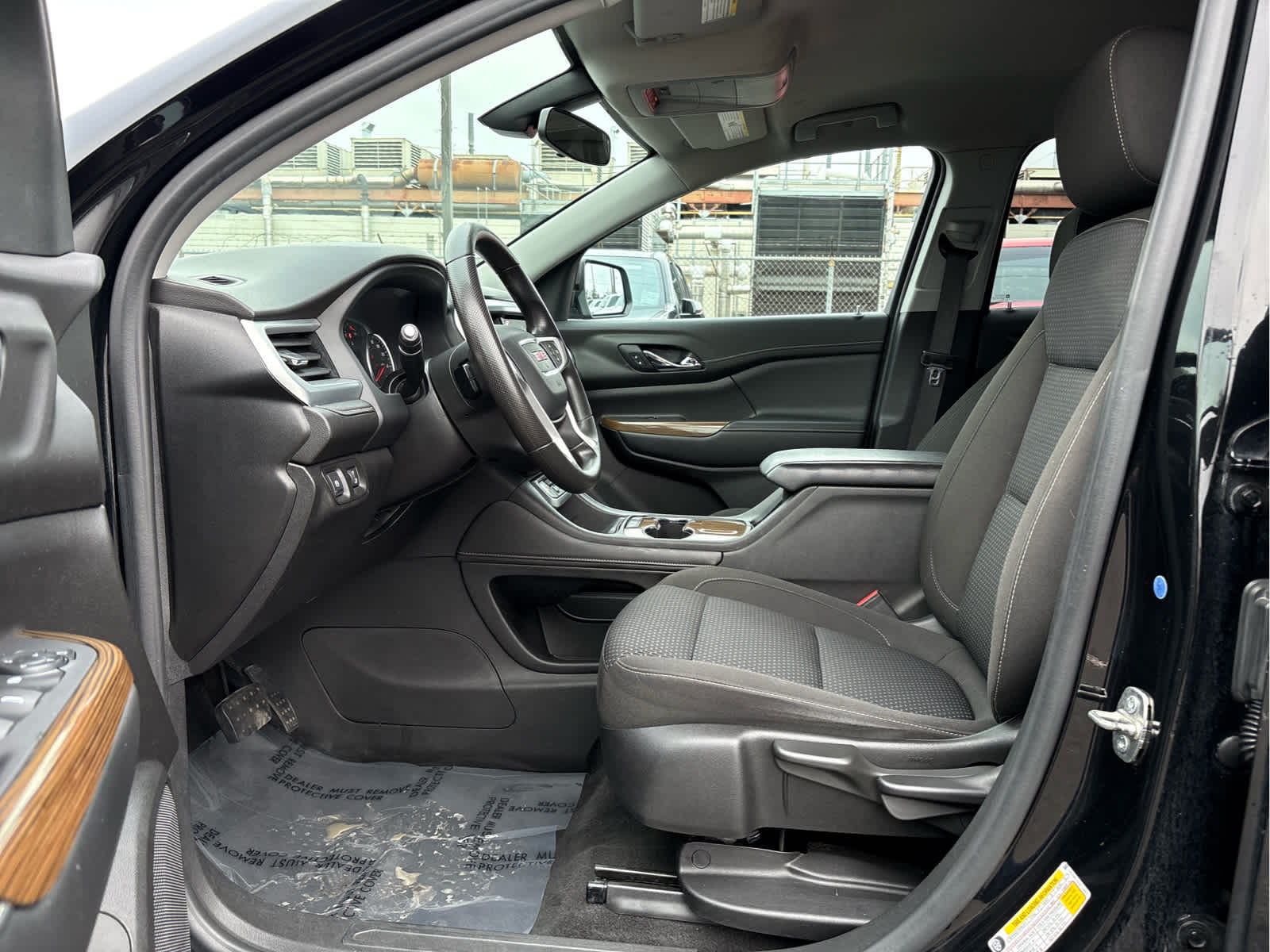 2021 GMC Acadia FWD 4dr SLE