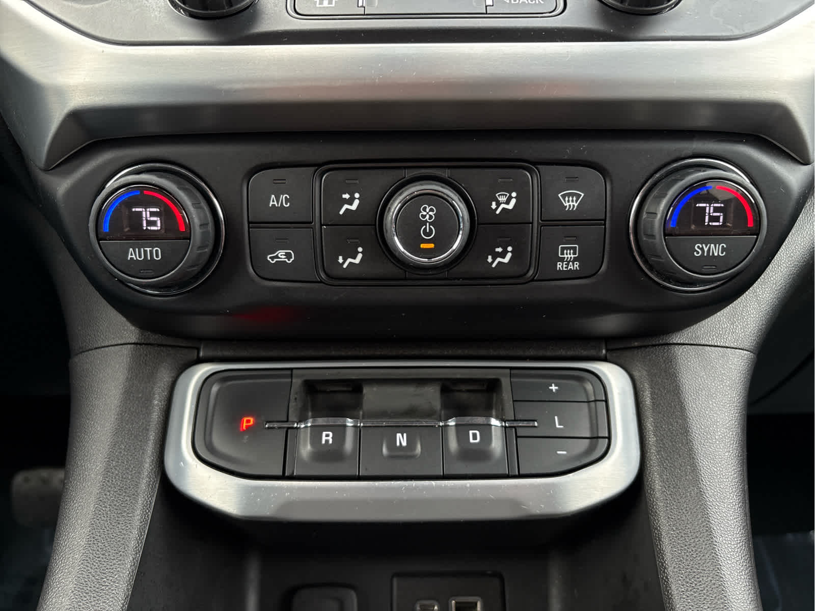 2021 GMC Acadia FWD 4dr SLE