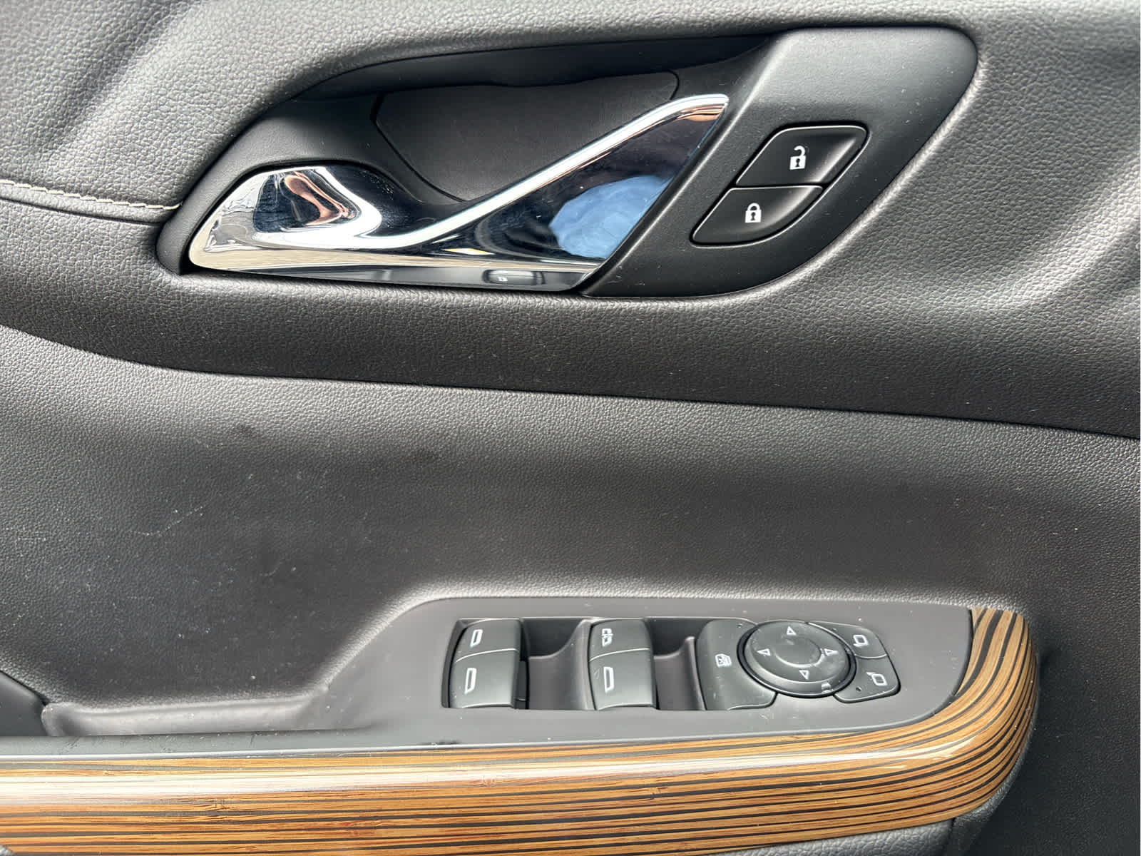 2021 GMC Acadia FWD 4dr SLE