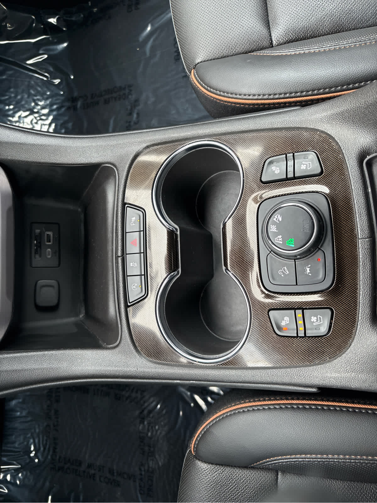 2023 GMC Acadia AWD 4dr AT4