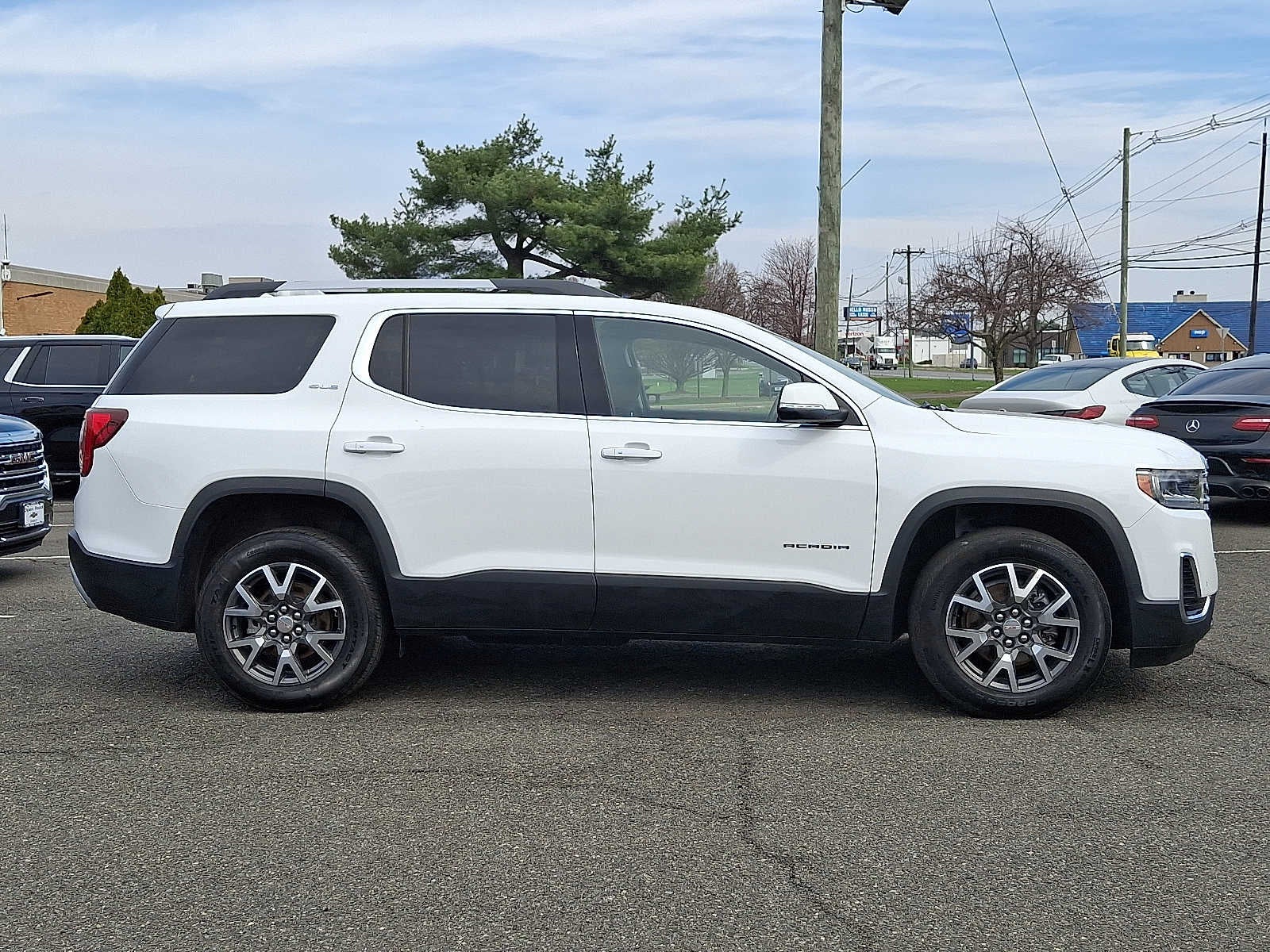 2023 GMC Acadia AWD 4dr SLE