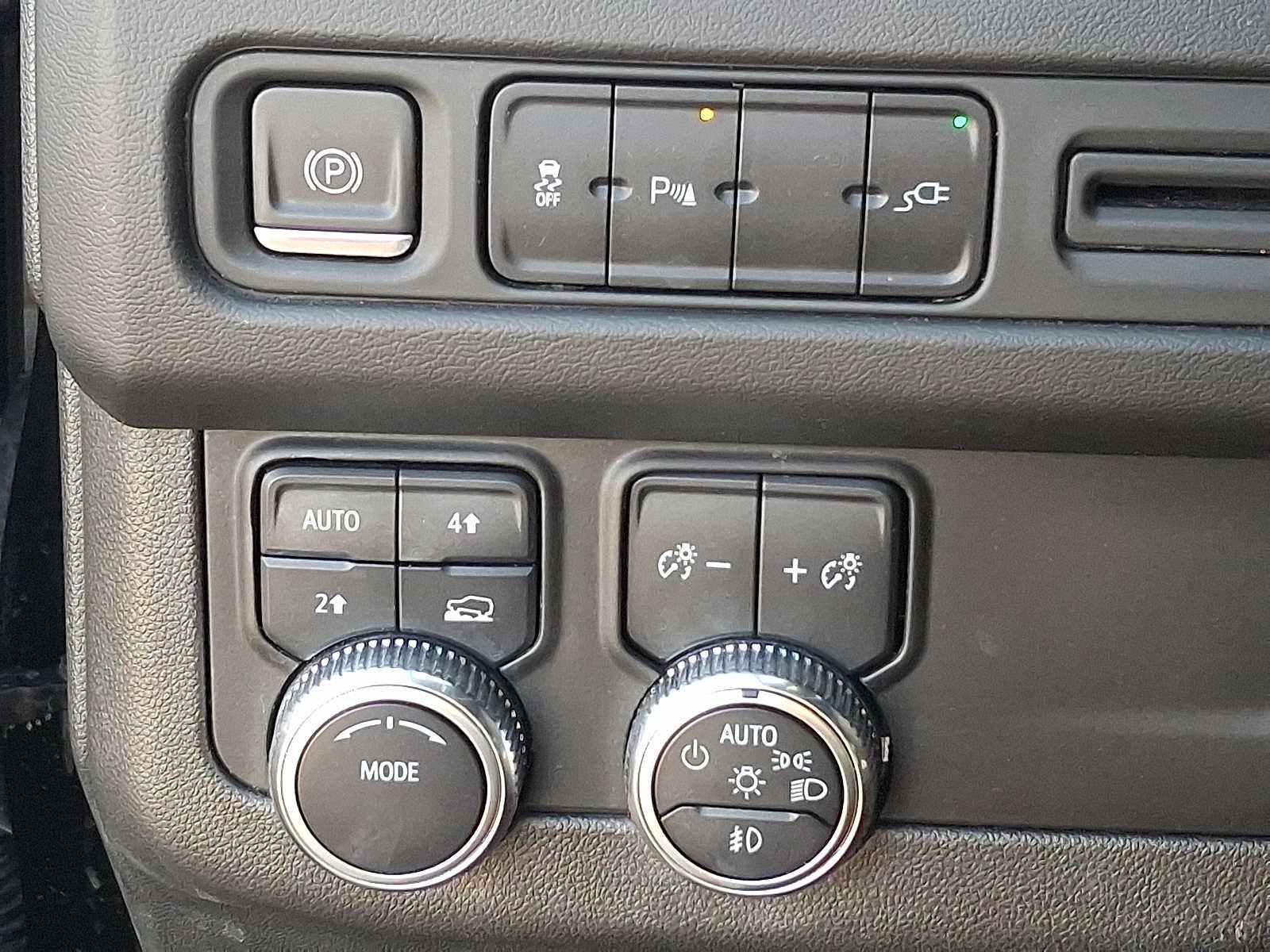2021 GMC Yukon 4WD 4dr SLE