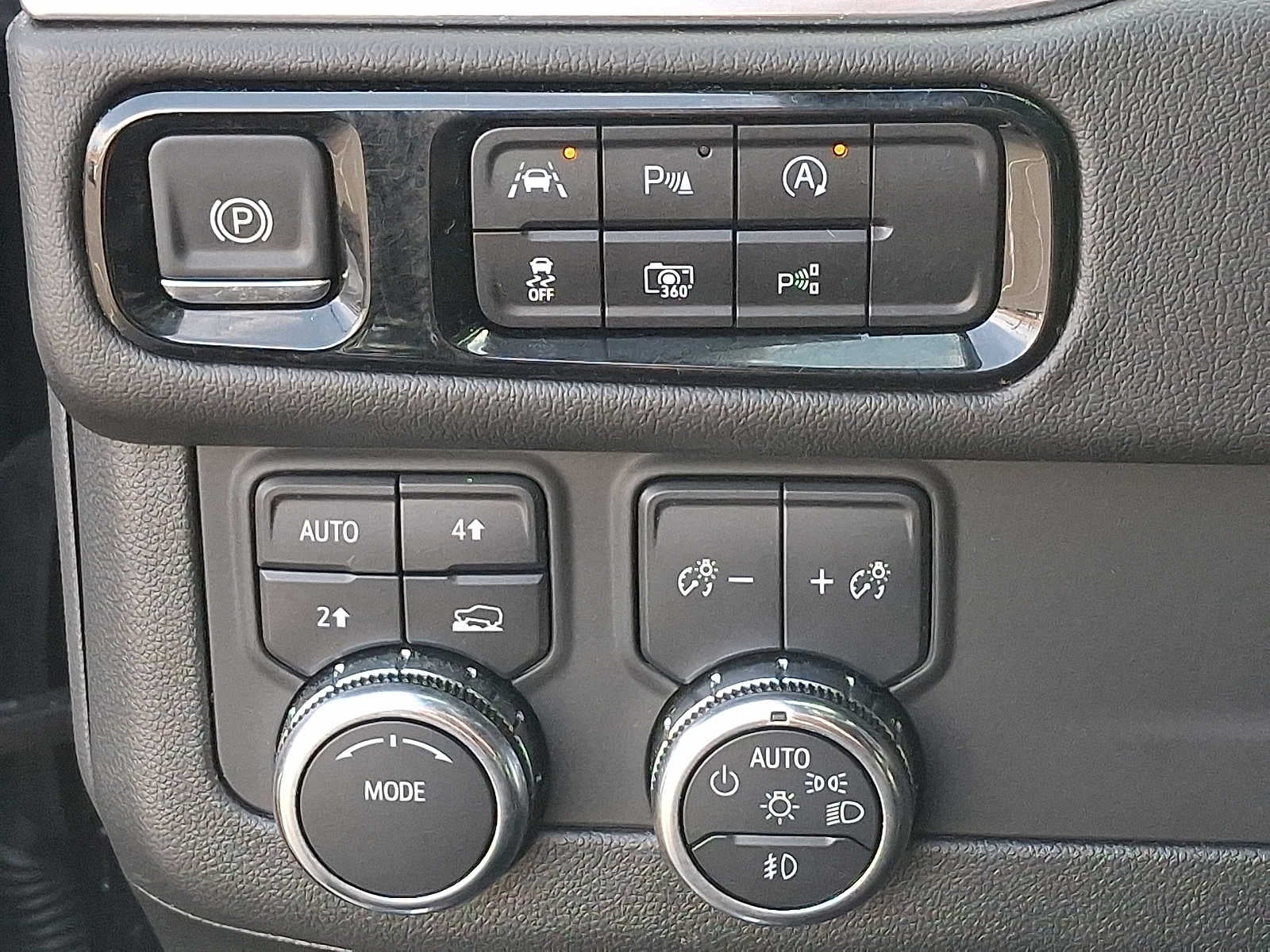 2025 GMC Yukon 4WD 4dr Denali