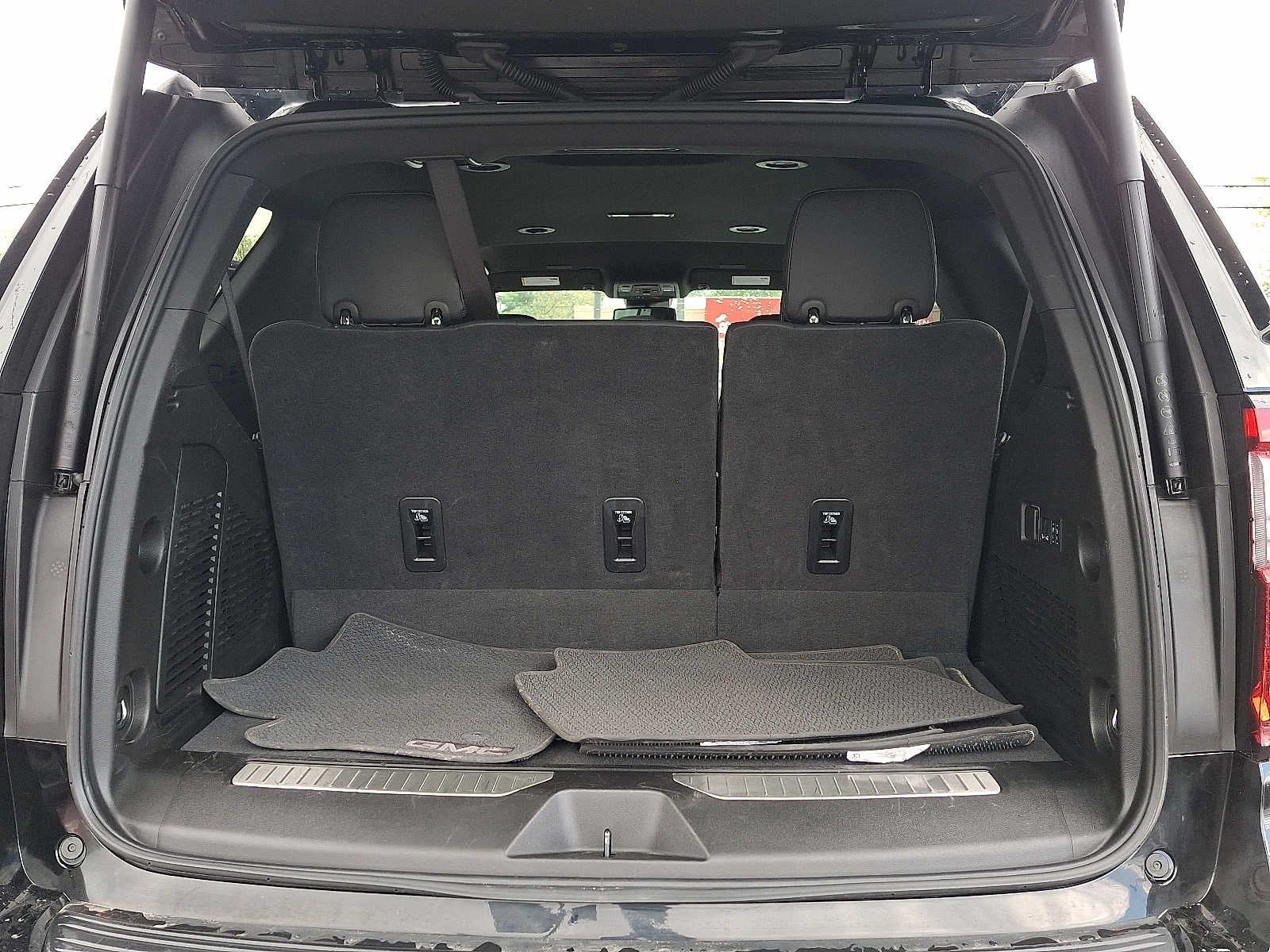 2025 GMC Yukon 4WD 4dr Denali