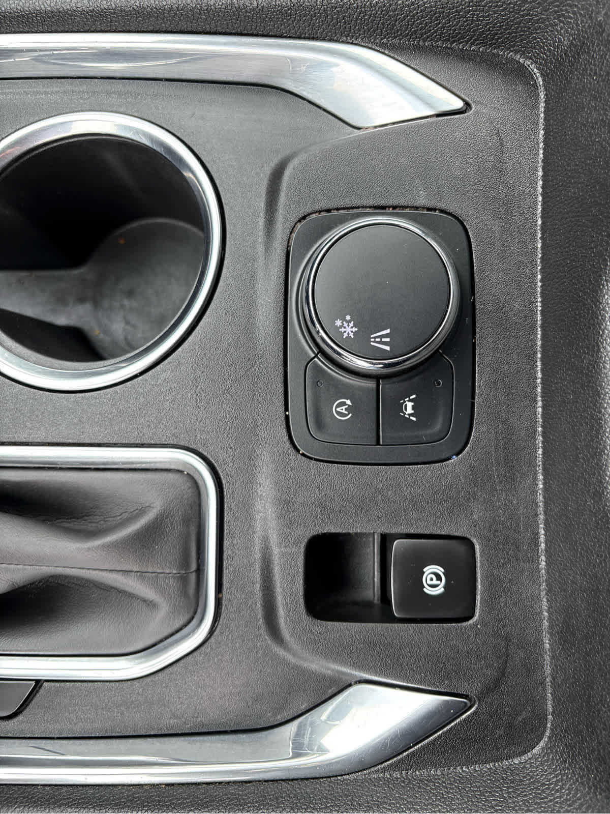 2023 Chevrolet Traverse FWD 4dr LT Cloth w/1LT