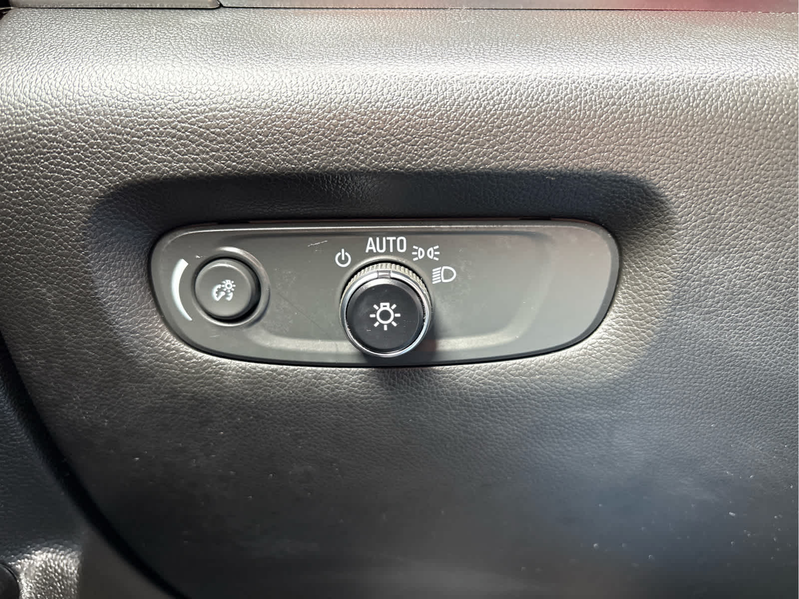 2023 Chevrolet Traverse FWD 4dr LT Cloth w/1LT