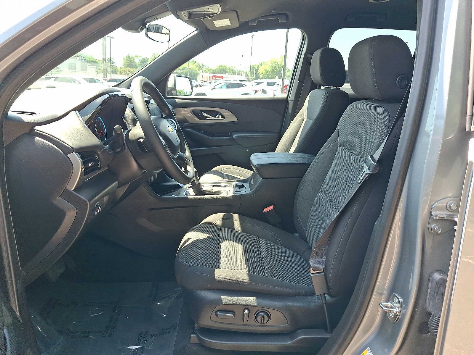 2023 Chevrolet Traverse FWD 4dr LT Cloth w/1LT