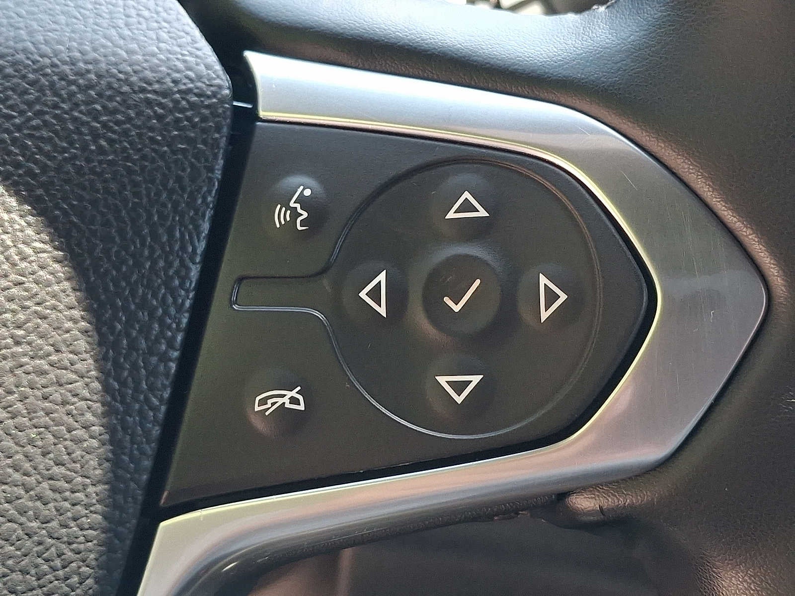 2023 Chevrolet Traverse FWD 4dr LT Cloth w/1LT