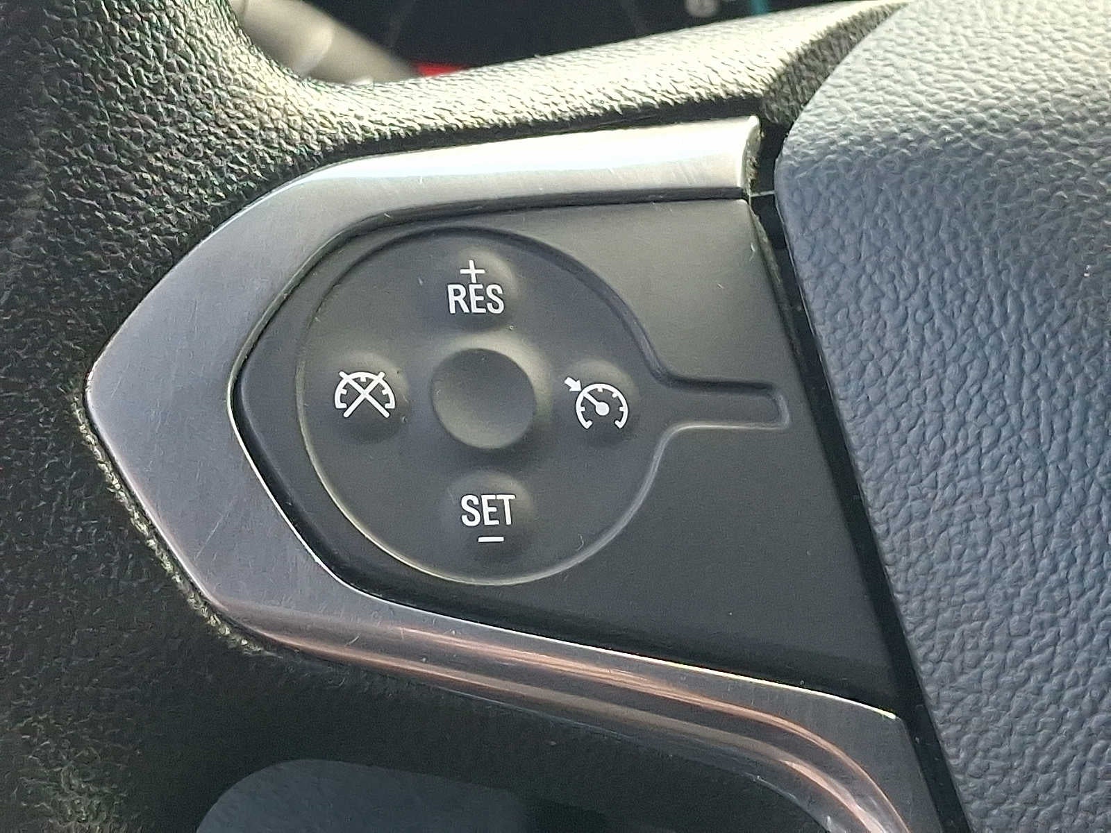 2021 Chevrolet Traverse AWD 4dr LS w/1LS