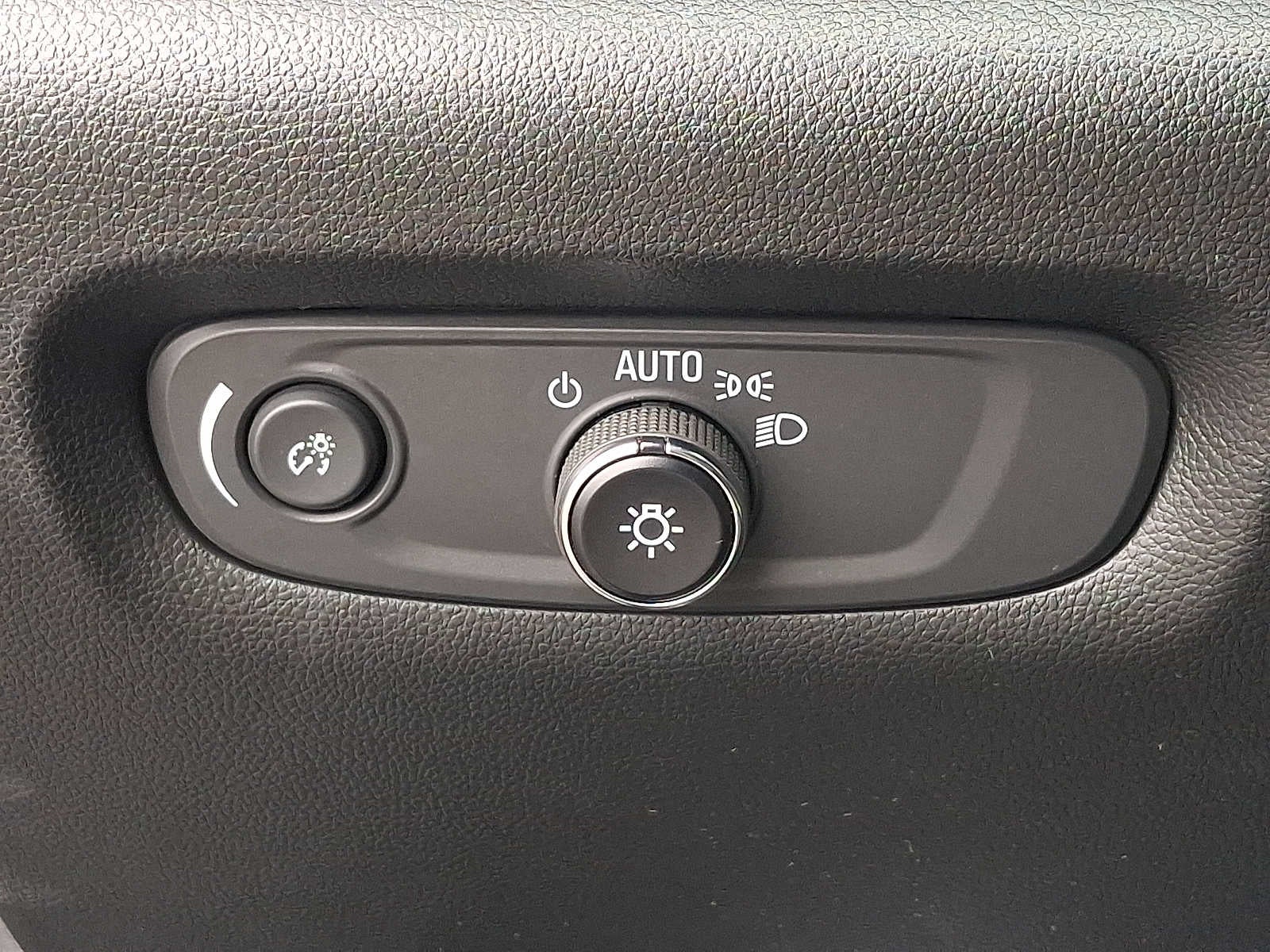 2023 Chevrolet Traverse AWD 4dr LT Cloth w/1LT