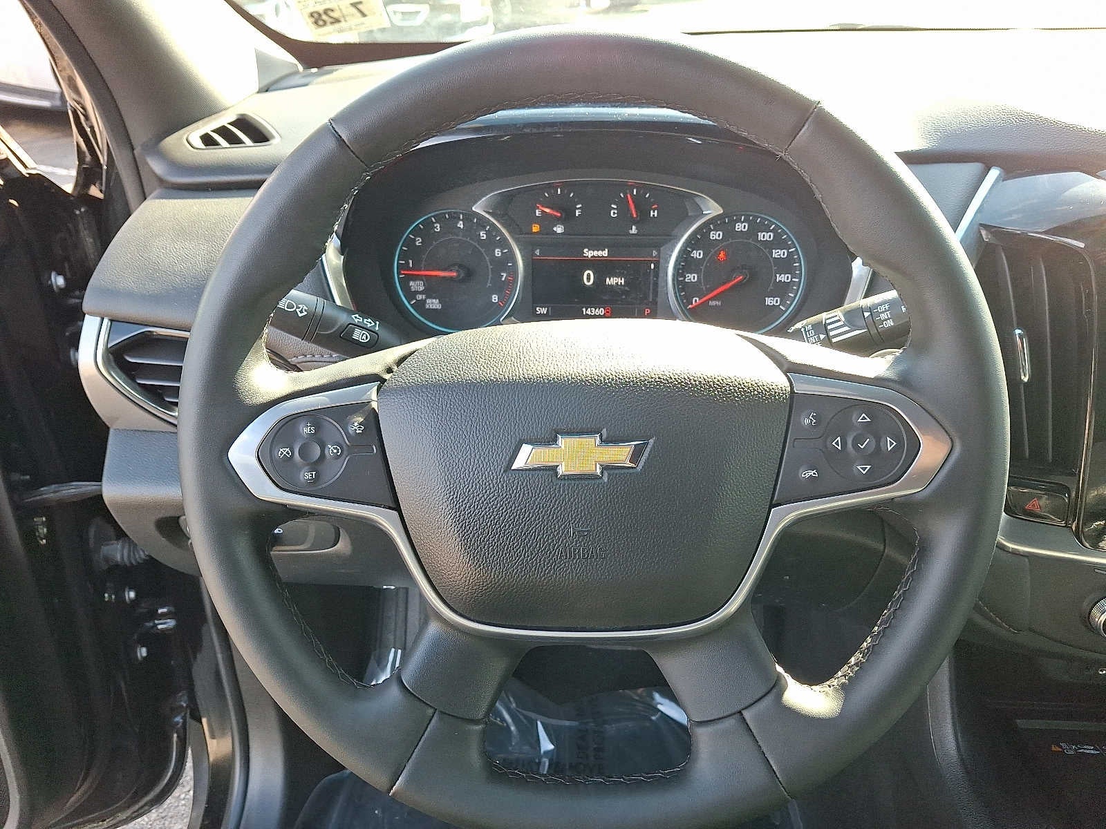 2023 Chevrolet Traverse AWD 4dr LT Cloth w/1LT