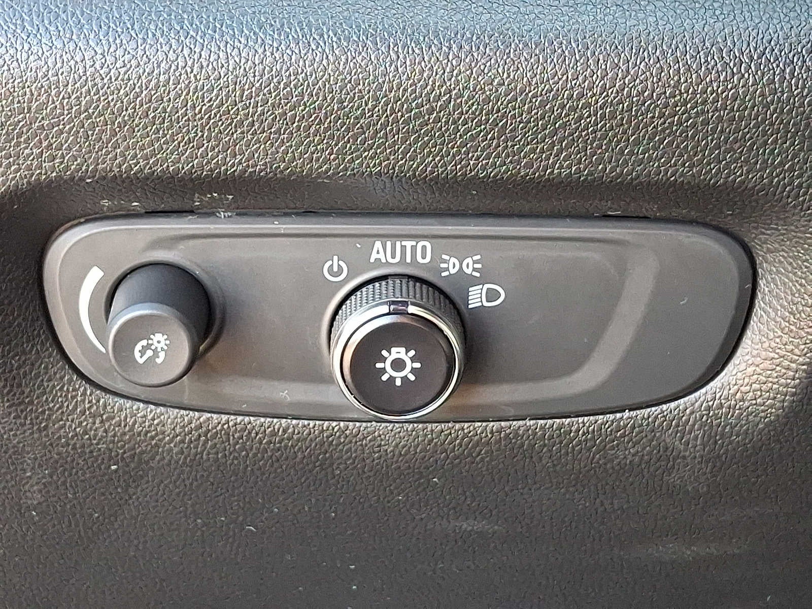 2023 Chevrolet Traverse AWD 4dr LT Cloth w/1LT