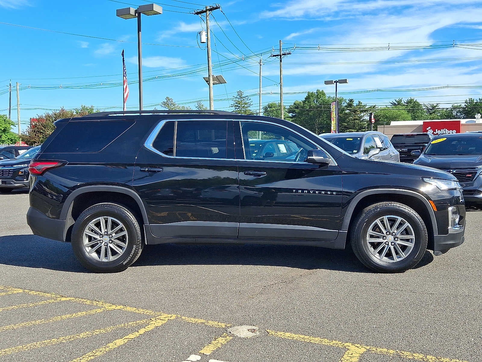 2023 Chevrolet Traverse AWD 4dr LT Cloth w/1LT