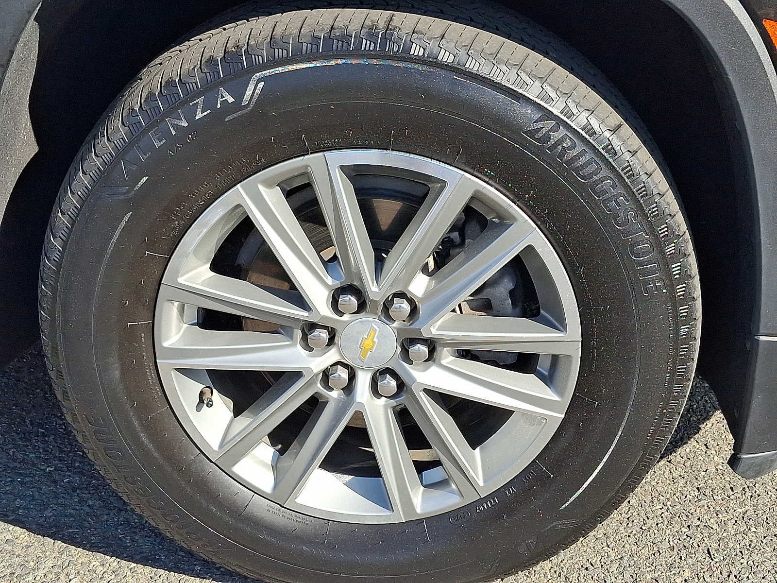 2023 Chevrolet Traverse AWD 4dr LT Cloth w/1LT