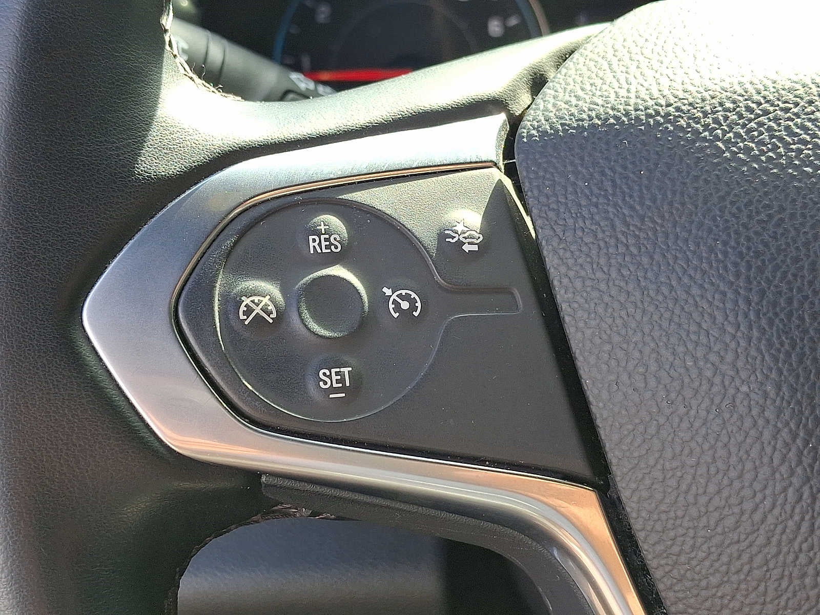 2023 Chevrolet Traverse AWD 4dr LT Cloth w/1LT